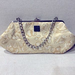 1154 LILL studio clutch/wristlet